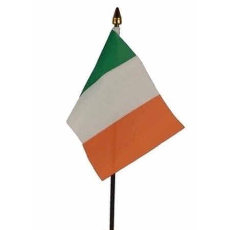 Polyester Ierse vlag voor op bureau 10 x 15 cm